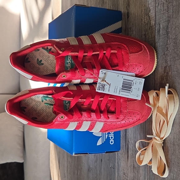 NWT Adidas Women's Japan 'Scarlet' Shoes IG4507 - Picture 3 of 8